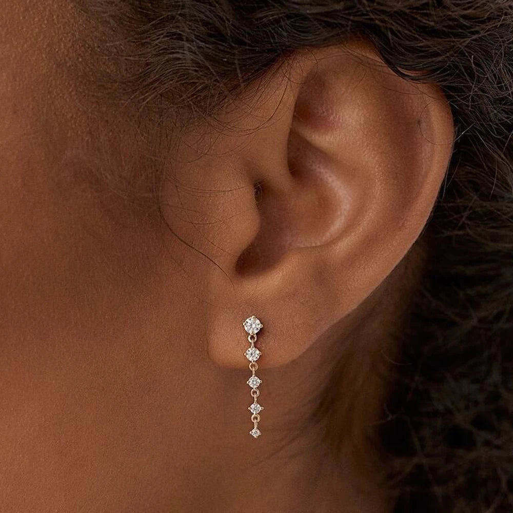 Boucles d'Oreilles Pendantes Cascade de Zircons – Plaqué Or 14 Carats & Argent