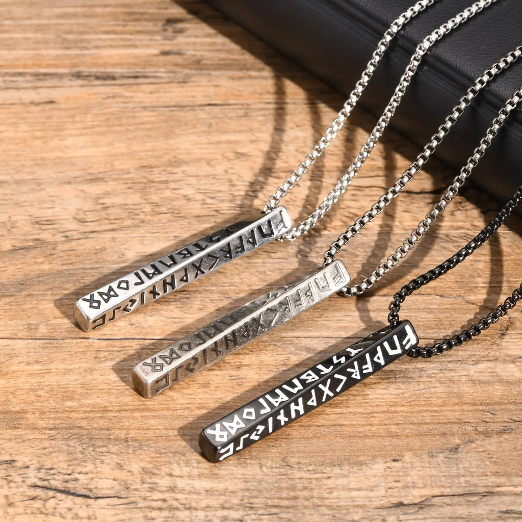 Collier Pendentif Runes Vikings – Acier Inoxydable, Homme & Femme, Cadeau Norse Odin